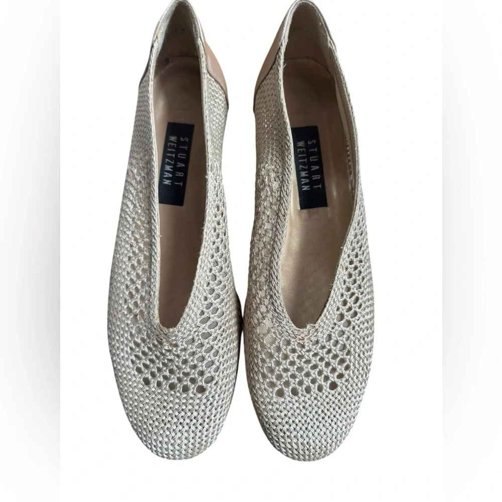 Stuart Weitzman woman’s tan basket weave flat with leather trim size 9.5